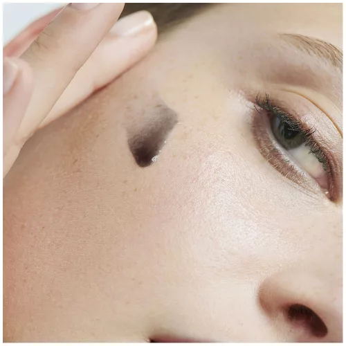 GARNIER Pure Active Charcoal szérum AHA + BHA + aktív szén (30ml)