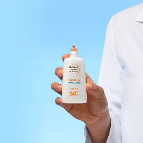 GARNIER AMBRE SOLAIRE Super UV Niacinamid fluid SPF50+ (40ml)