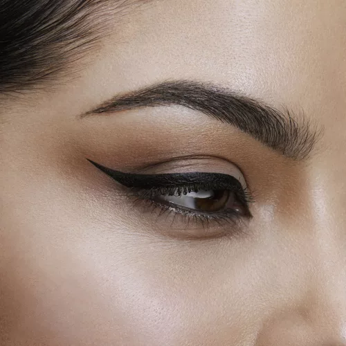 MAYBELLINE New York Hyper Precise Liner Allday szemhéjtus 701 Matte Black (3ml)